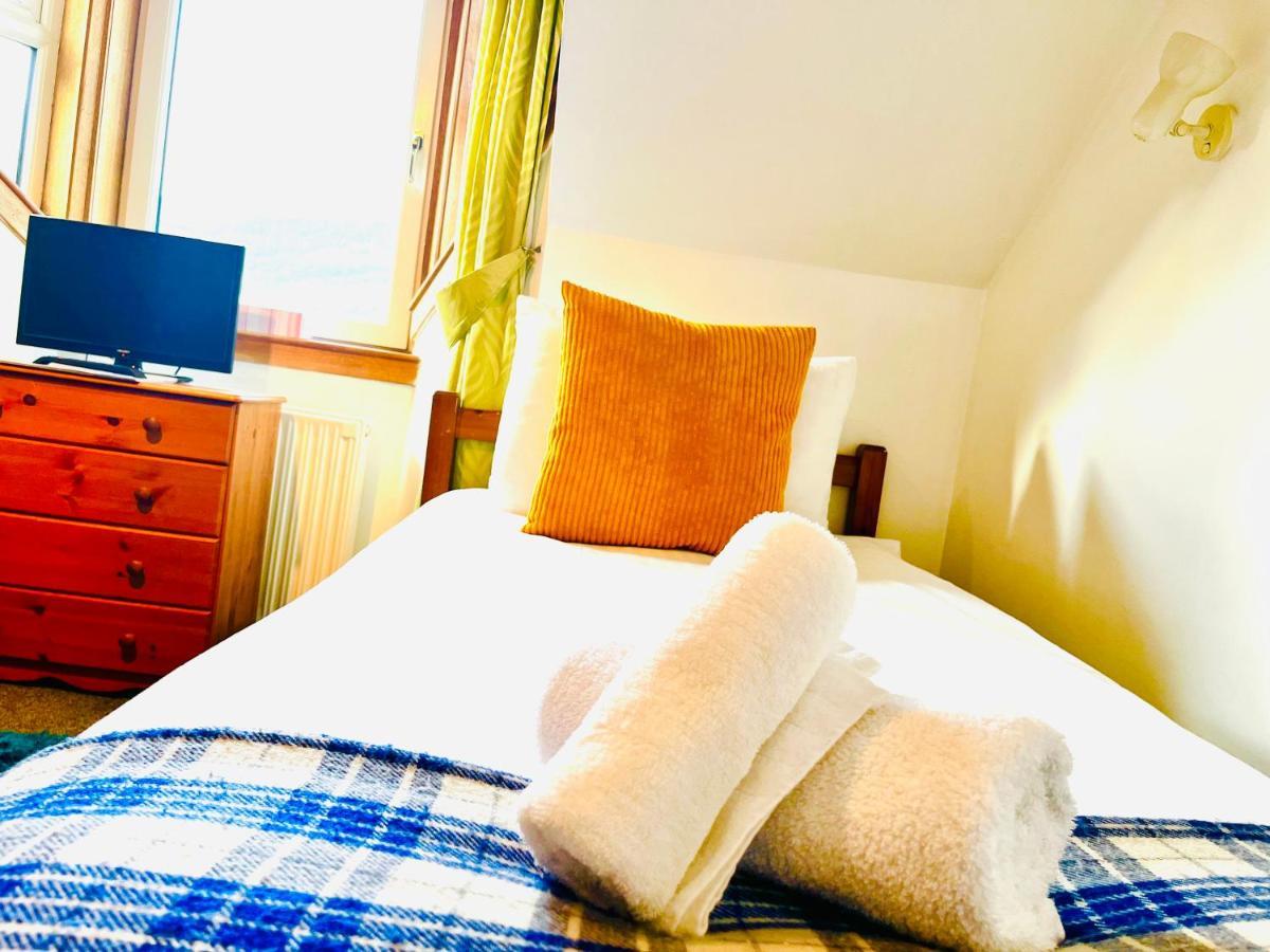 Rowantreebank Bed And Breakfast Arrochar Ngoại thất bức ảnh